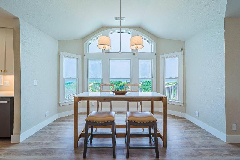 NautiBuoy - Village at Nags Head Luxury Oceanfront Elevator Pool Hot Tub Pets OK - image 12