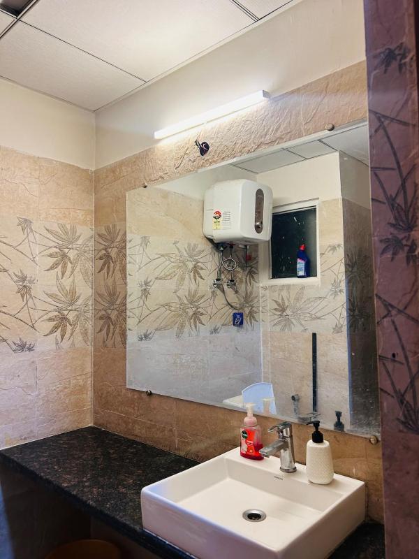 Vista - GHAR - Hourly Available - image 12