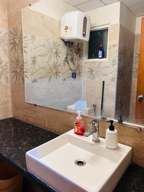 Vista - GHAR - Hourly Available - image 21