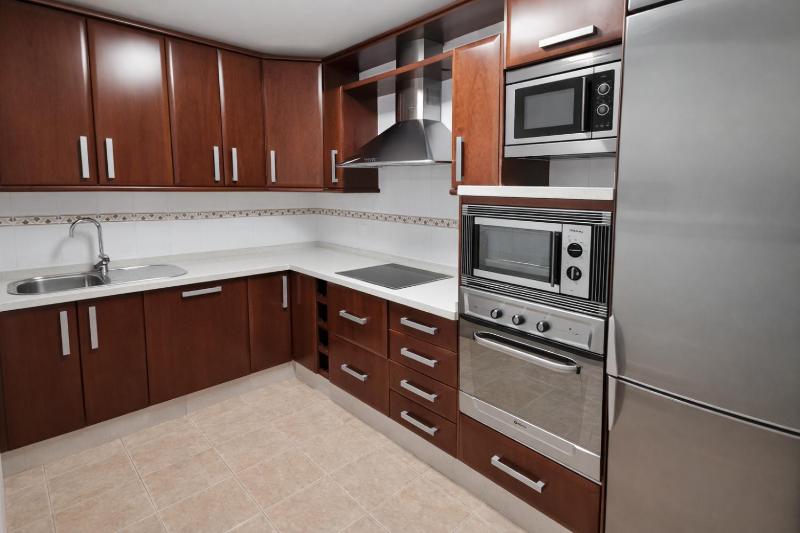 Teatinos Malaga Apartment - image 9