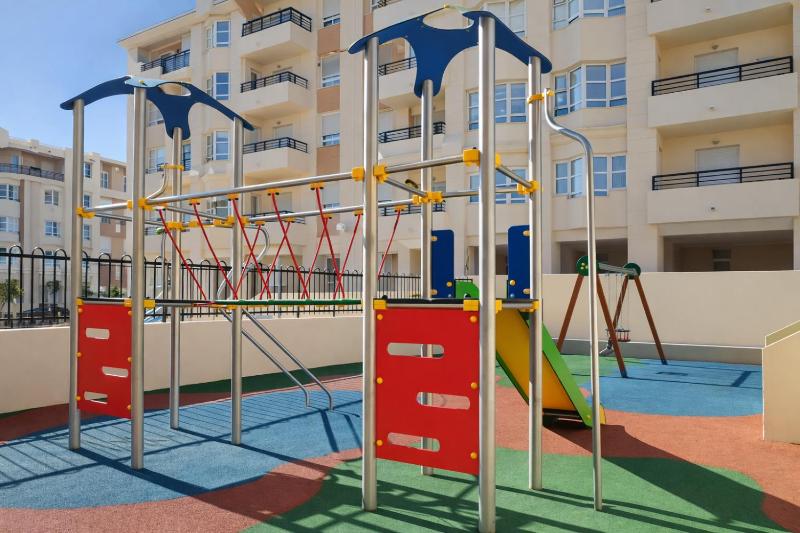 Teatinos Malaga Apartment - image 6