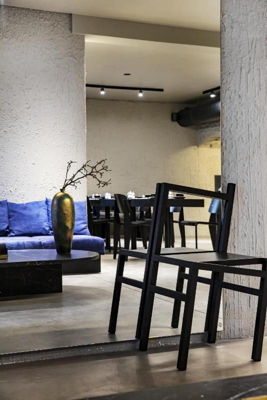 The Suite Garden Hotel - image 15