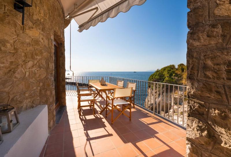 AMORE RENTALS - Villa La Torre - image 40