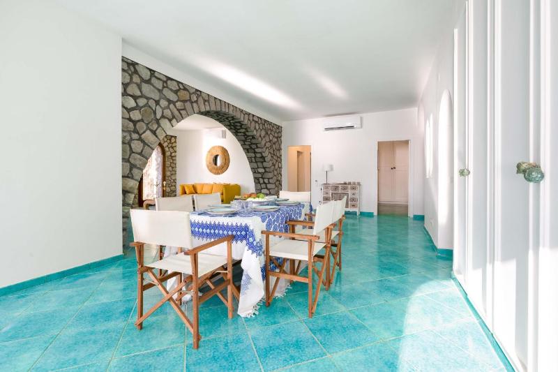 AMORE RENTALS - Villa La Torre - image 41