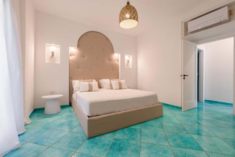 AMORE RENTALS - Villa La Torre - image 2