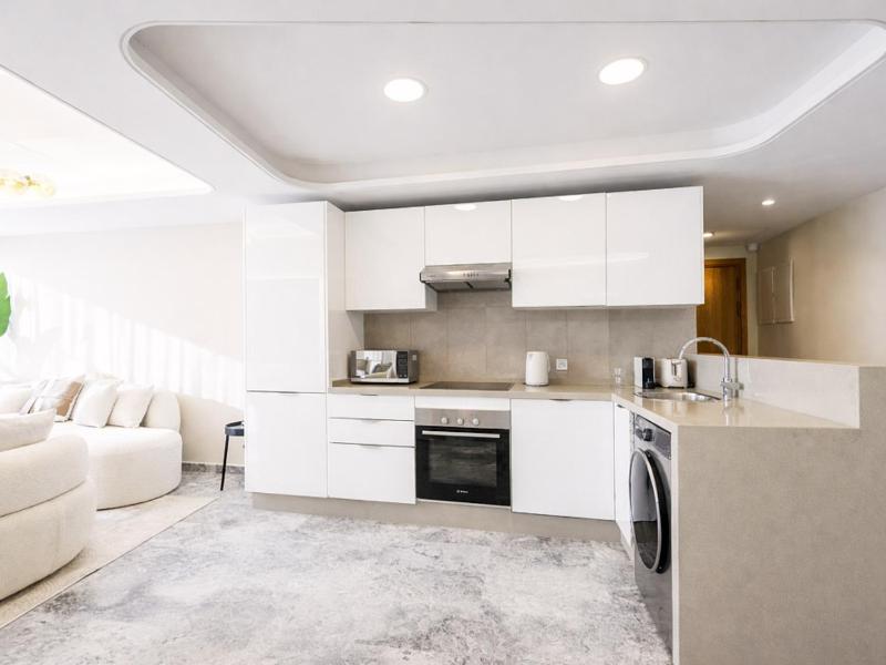 Luxury Apartment 2 bedroom View Tower Residence Guest Friendly 6B - image 5