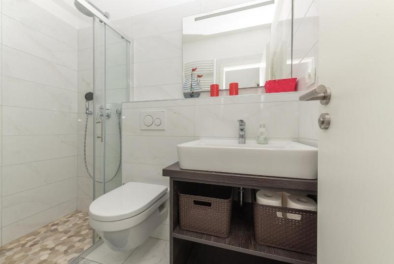 Family friendly house with a swimming pool Makarska - 25219 - image 5