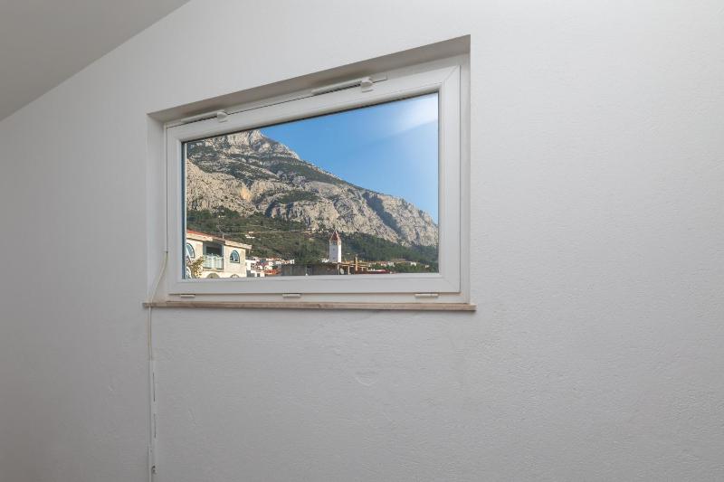 Apartments with parking space Makarska - 22017 - image 24