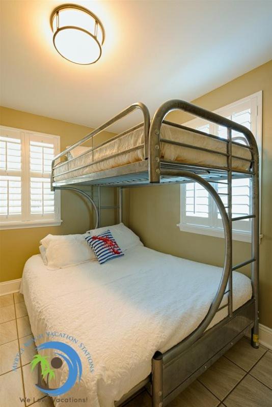 Windy Hill Villa 3 - Beach Charm - image 20