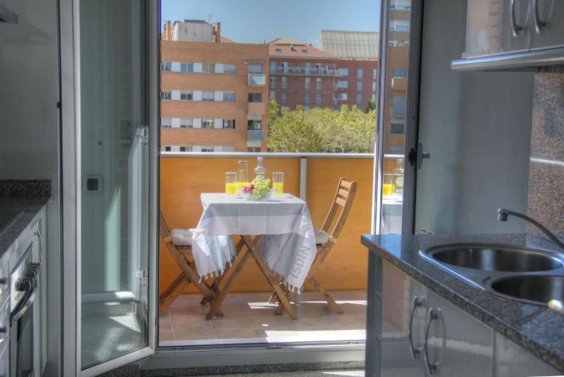 Barcelona Olympic Apartment - image 13