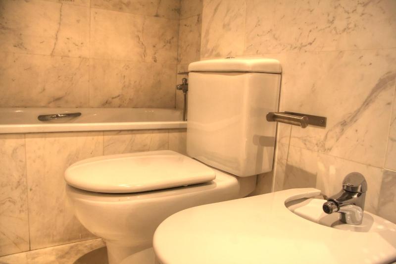 Barcelona Olympic Apartment - image 11