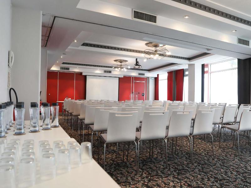 Mercure Lyon Centre Charpennes Parc de la Tête d'Or - image 32