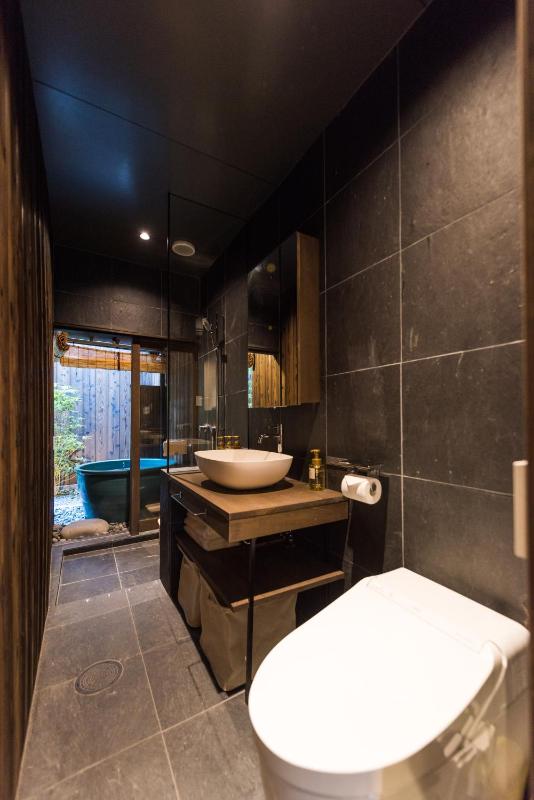 Guesthouse Hana - Bamboo Villa - image 8