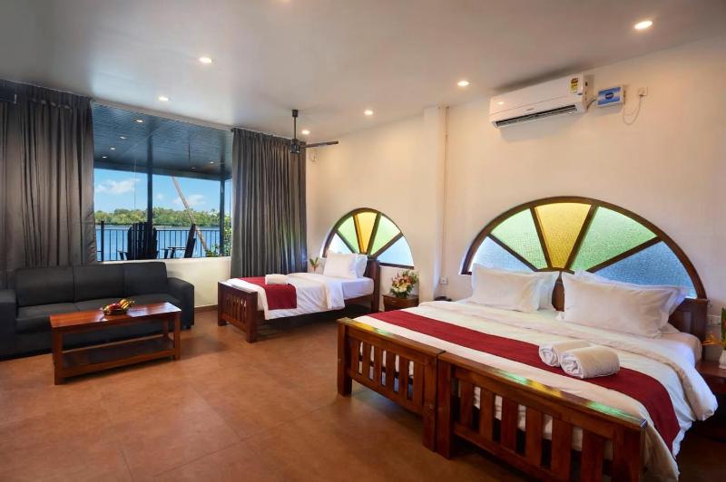 Akanta Cherai Beach Resort - image 12