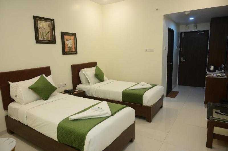 Hotel Casa Lorven Near Golf Course - image 27