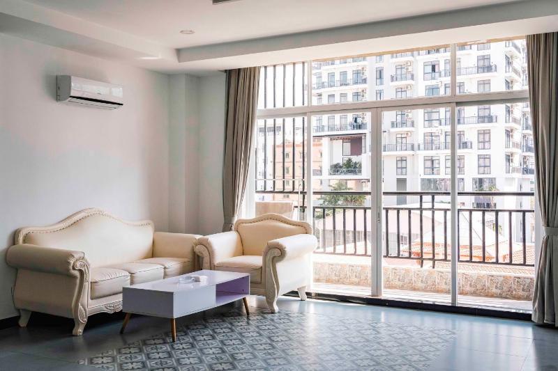 LH Residence - image 13