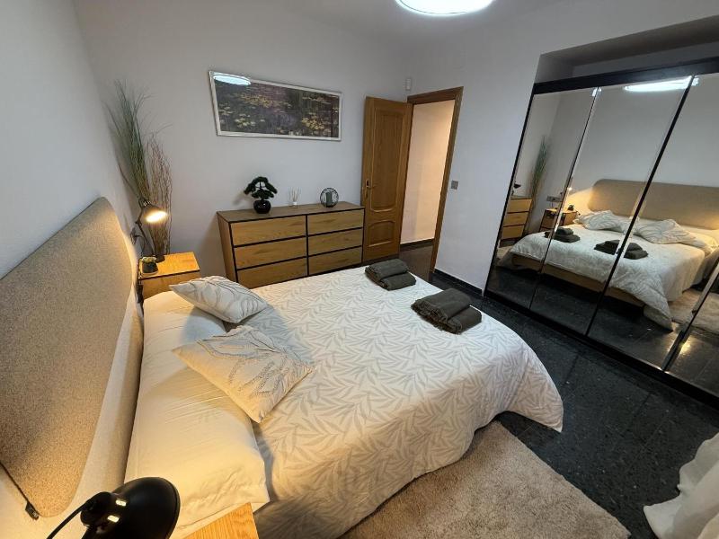 Apartamento 3 habitaciones junto a Playa Postiguet con terraza by Turihome - image 25