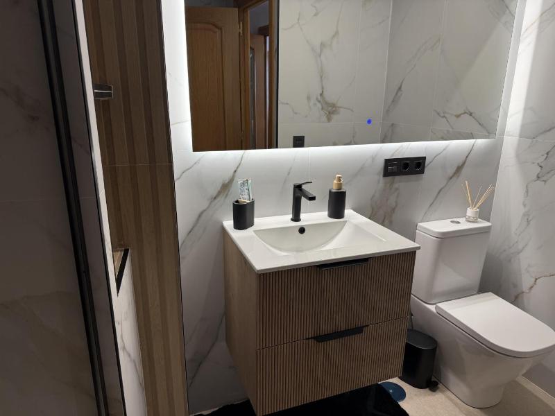 Apartamento 3 habitaciones junto a Playa Postiguet con terraza by Turihome - image 31
