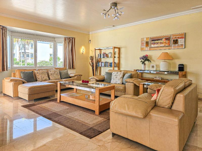 3 Bedroom Villa with Sea Views and Private Pool - image 13