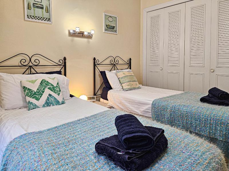 3 Bedroom Villa with Sea Views and Private Pool - image 14