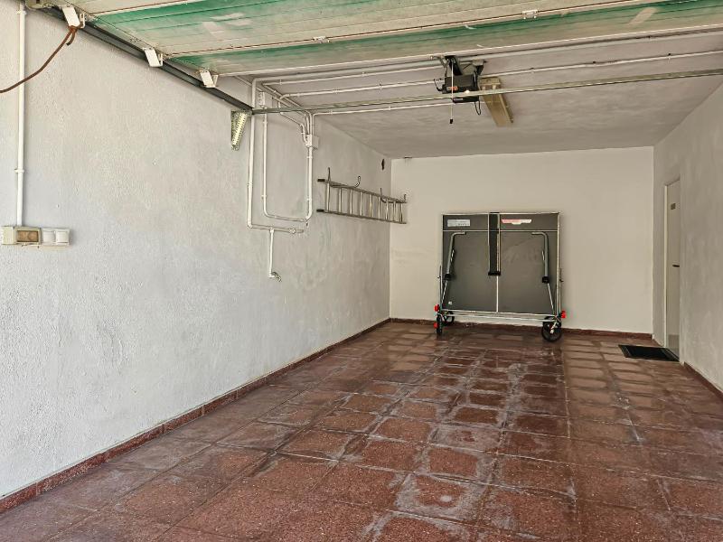 3 Bedroom Villa with Sea Views and Private Pool - image 15