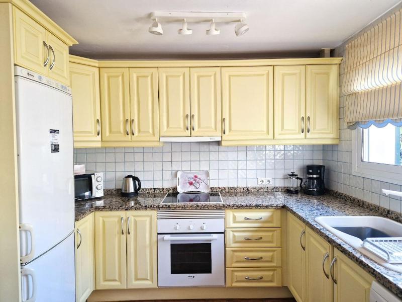 Townhouse with rooftop terrace La Cala de Mijas - image 3