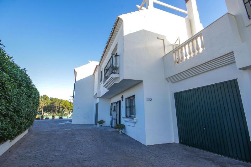 Townhouse with rooftop terrace La Cala de Mijas - image 12