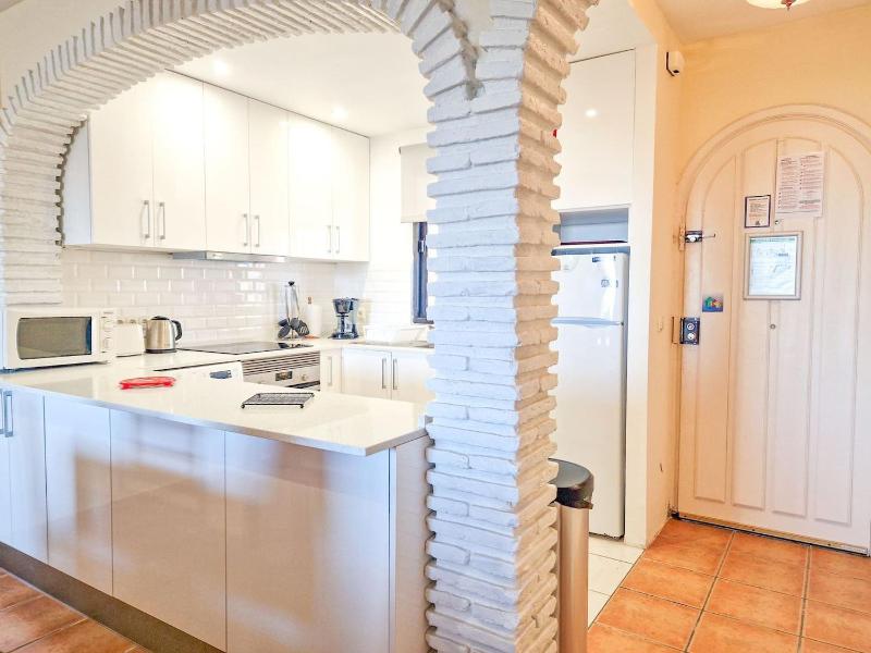 3 bedroom apt in Riviera short walk to beach - image 11