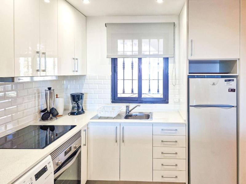 3 bedroom apt in Riviera short walk to beach - image 2
