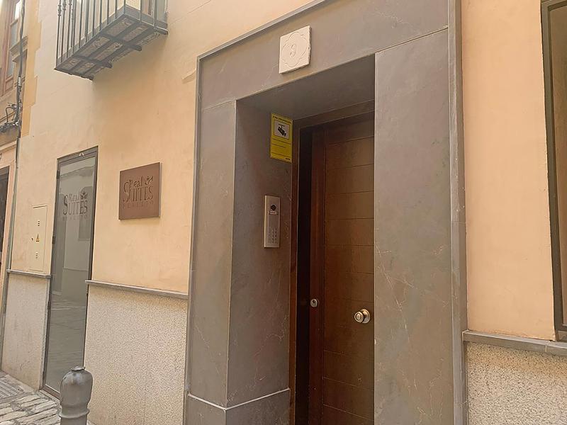Estudio Real Suites 3000 - image 2