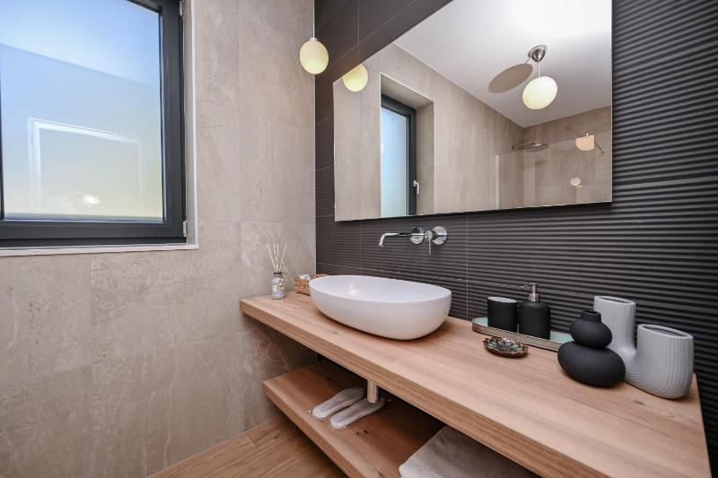 Deluxe Villa Vonskari with Heated Pool and Complete Privacy - image 41