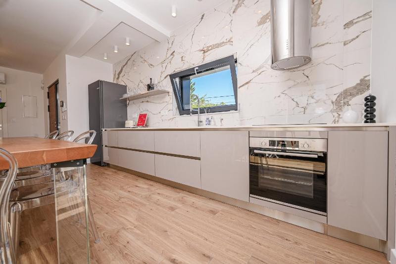 Deluxe Villa Vonskari with Heated Pool and Complete Privacy - image 27