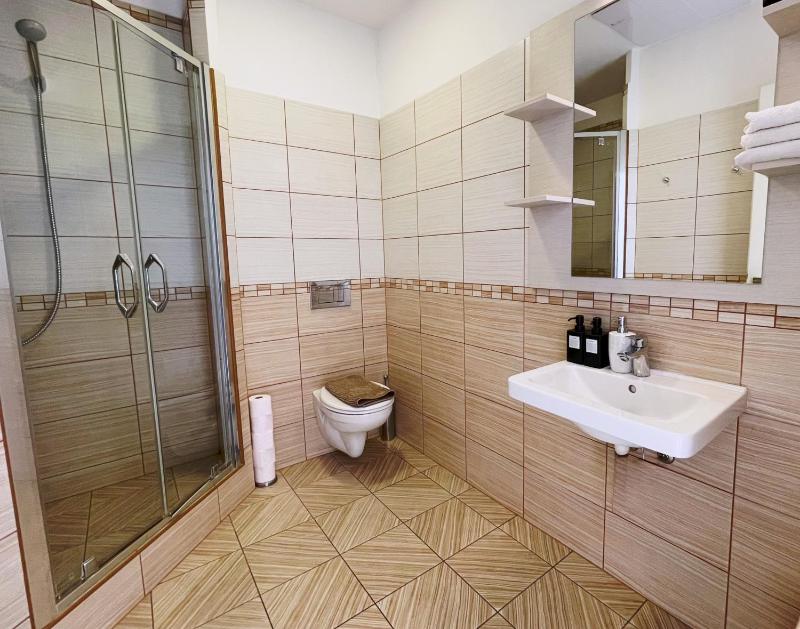 ZOOM Apartments - Budapest - image 13