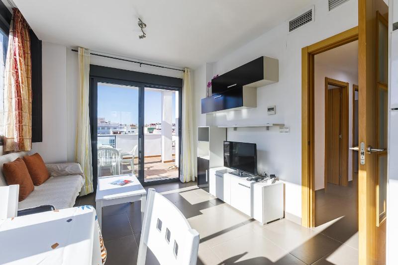 A&N Sunlit Penthouse Steps from the Beach Torre del Mar - image 37