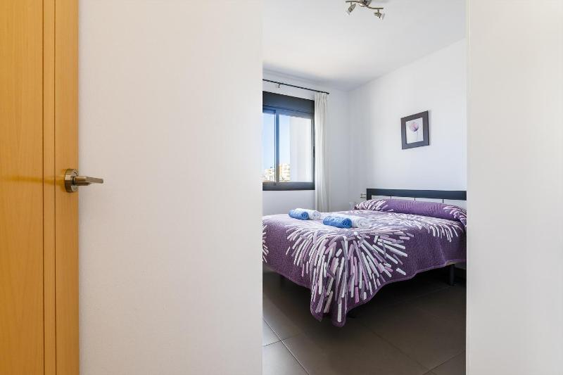 A&N Sunlit Penthouse Steps from the Beach Torre del Mar - image 7