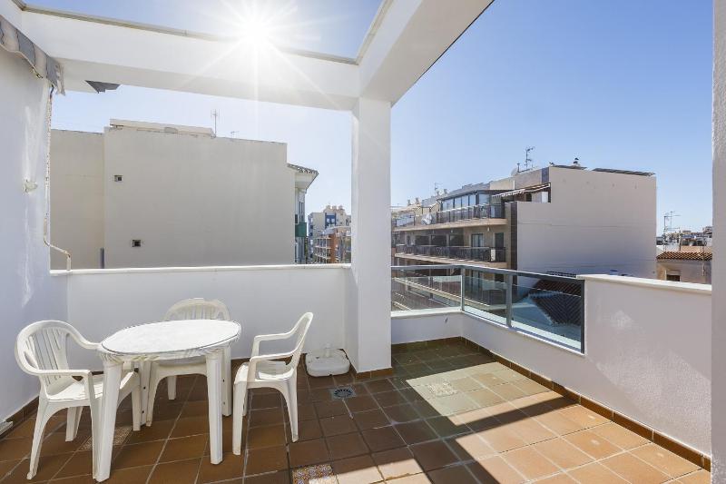 A&N Sunlit Penthouse Steps from the Beach Torre del Mar - image 31