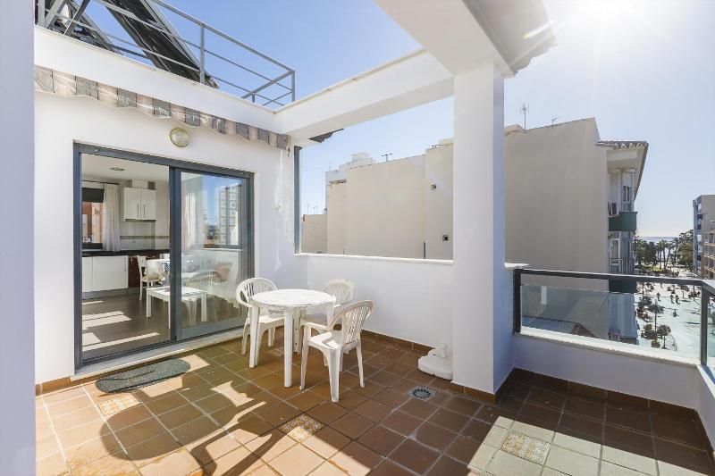 A&N Sunlit Penthouse Steps from the Beach Torre del Mar - image 29