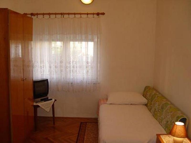 Apartment Mladen - image 2