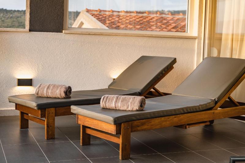 Villa Miracle - image 16