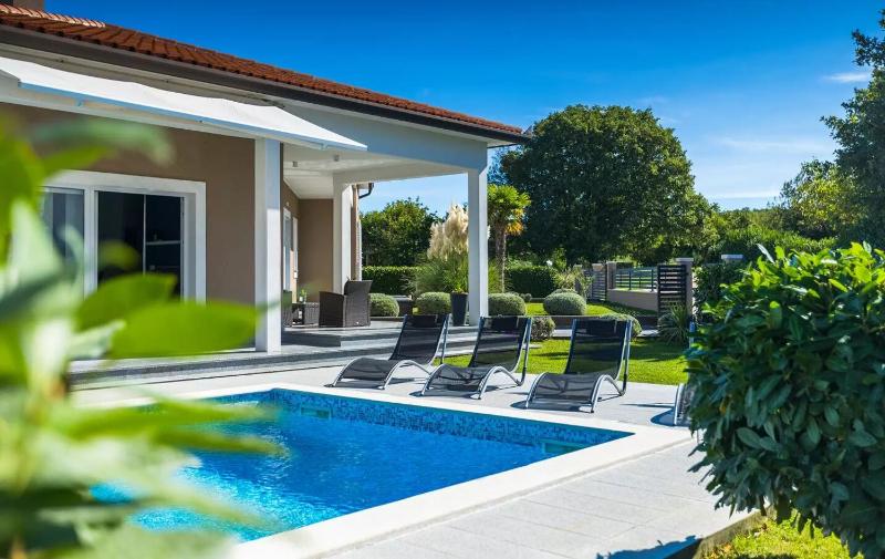 Villa Deep Blue - image 23