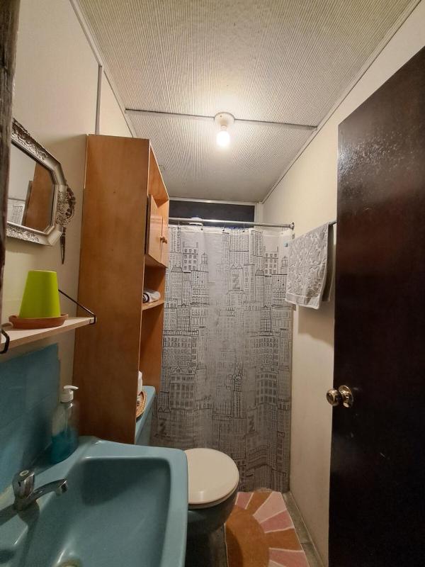 Cozy Family-Friendly Home AC on Second Floor - image 10