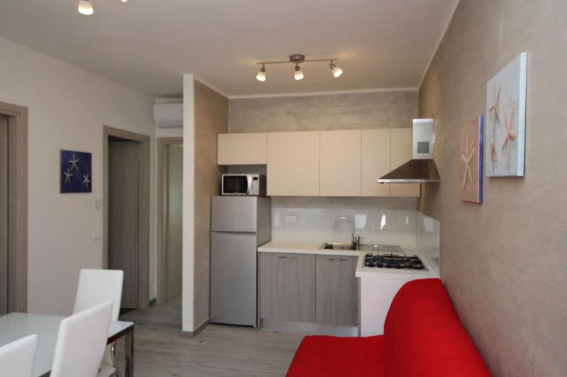 Rosolina apartment with parking - image 14