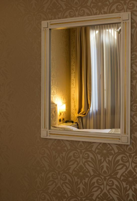 Deluxe Double Room image 4