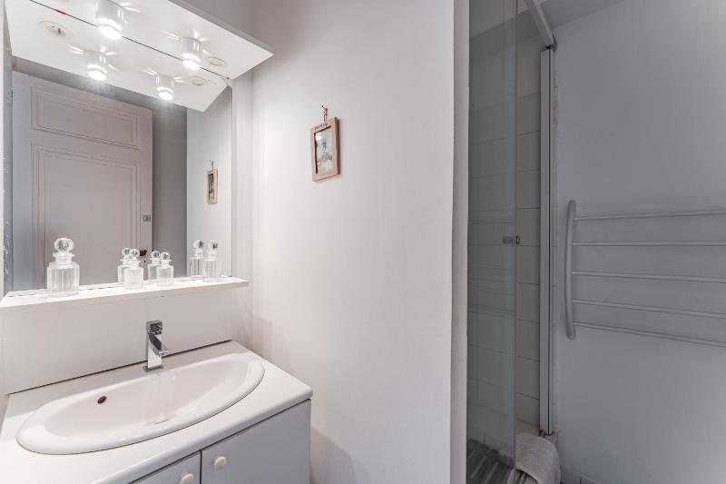 Appartement GALLIEN - image 10