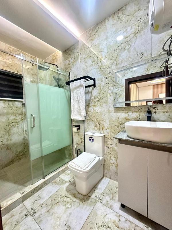 Luxury Studio Apartment - image 6