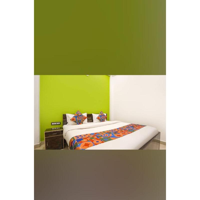 Awadh Ram Hotel - image 12