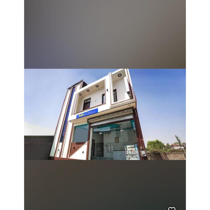 Awadh Ram Hotel - image 17