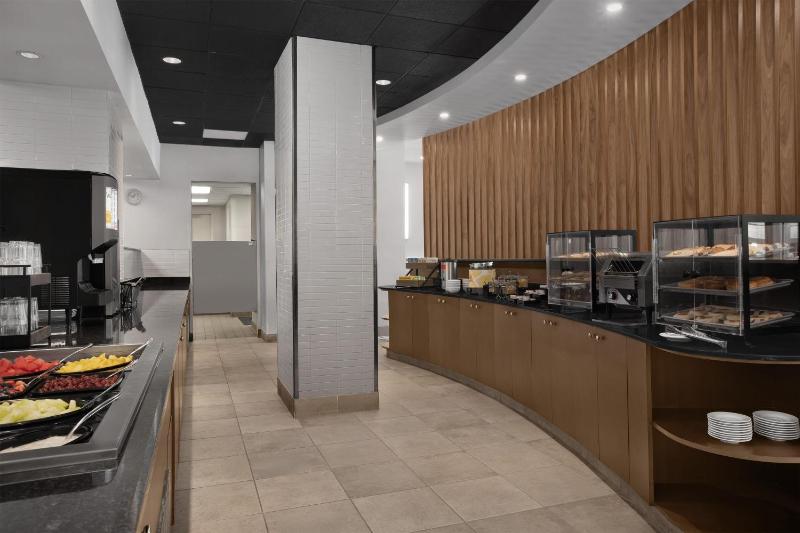 Hilton Garden Inn Denver Downtown - image 42