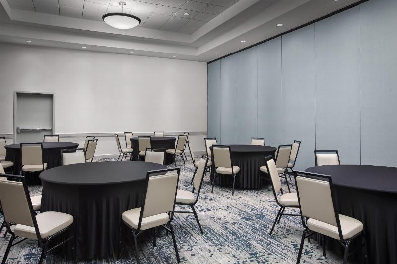 Hilton Garden Inn Denver Downtown - image 16