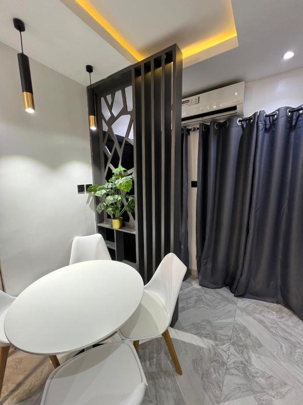 1BED Cozy Apartment 8 mins to the Int'l Airport - image 4